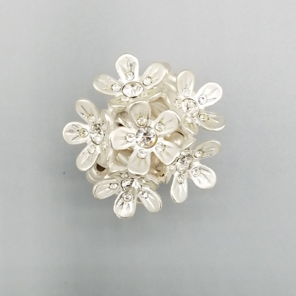 Flower and Rhinestone Adjustable Cocktail Ring